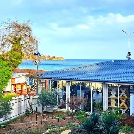 свети никола каваците - плаж и Hotel