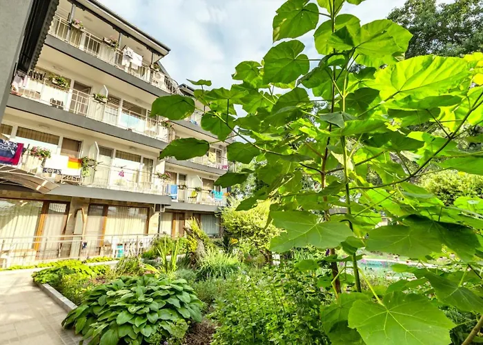 свети никола каваците - плаж и Хотел