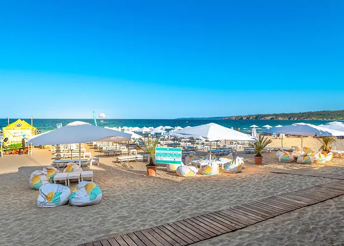 Хотел свети никола каваците - плаж и